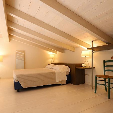 Le Querce Apartments Ronchi  Εξωτερικό φωτογραφία