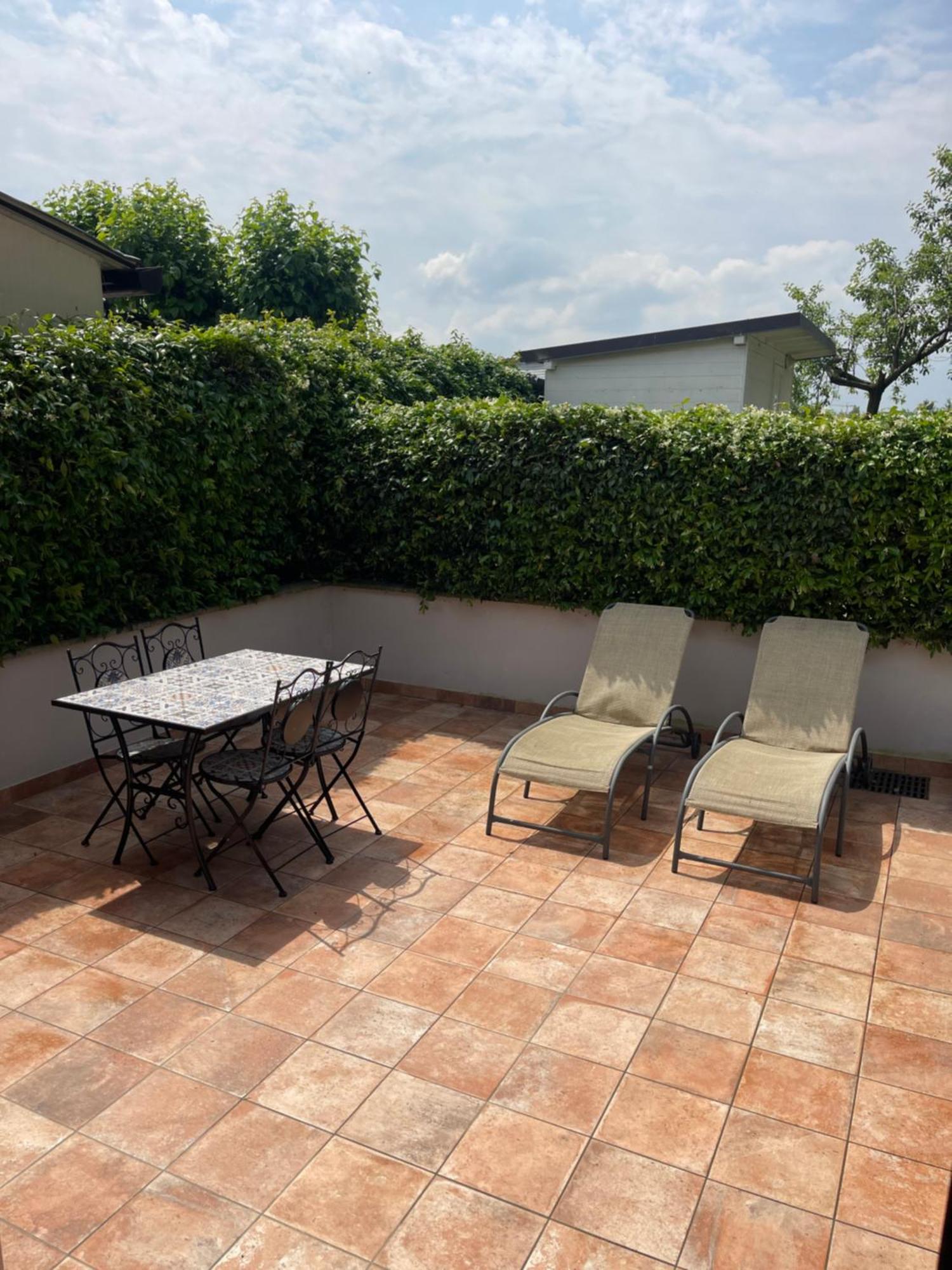 Le Querce Apartments Ronchi  Εξωτερικό φωτογραφία